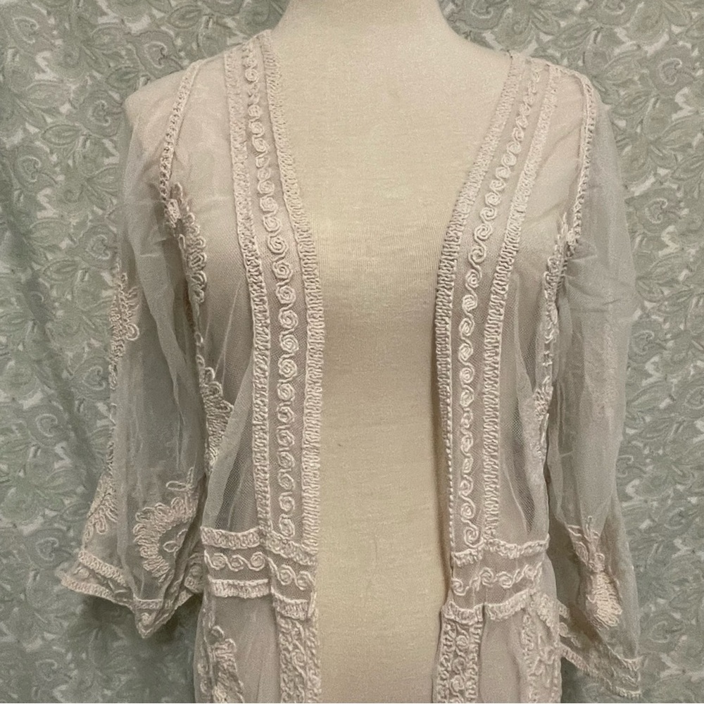 Debut Sheer Robe/Coverup (M/L) - Picture 3 of 8